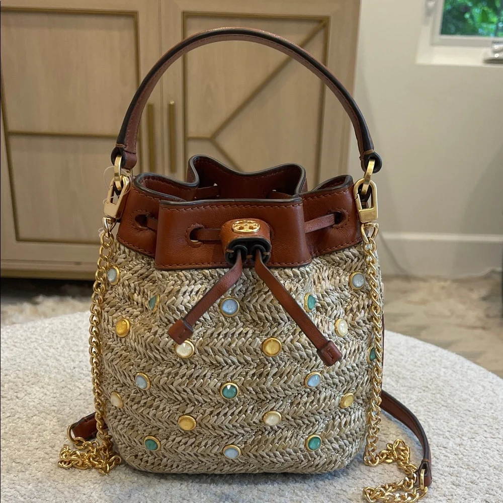 Tory Burch Straw Bucket Bag with Brown Leather and Crossbody Gold Chain - Picture 1 of 7